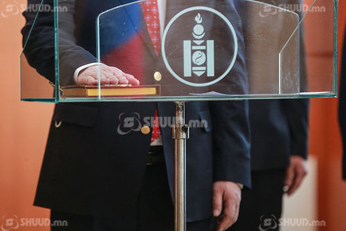 Зургаан жилийн хугацаатай сонгогдох Ерөнхийлөгчийн эдлэх БҮРЭН ЭРХ